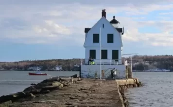 Rockland Breakwater Lighthouse Live Cam New In Maine