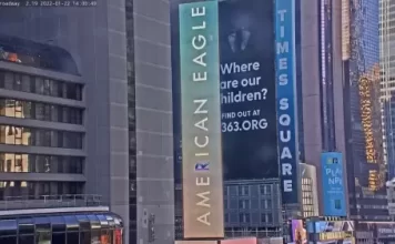 Times Square 1560 Broadway Live Stream Cam New York