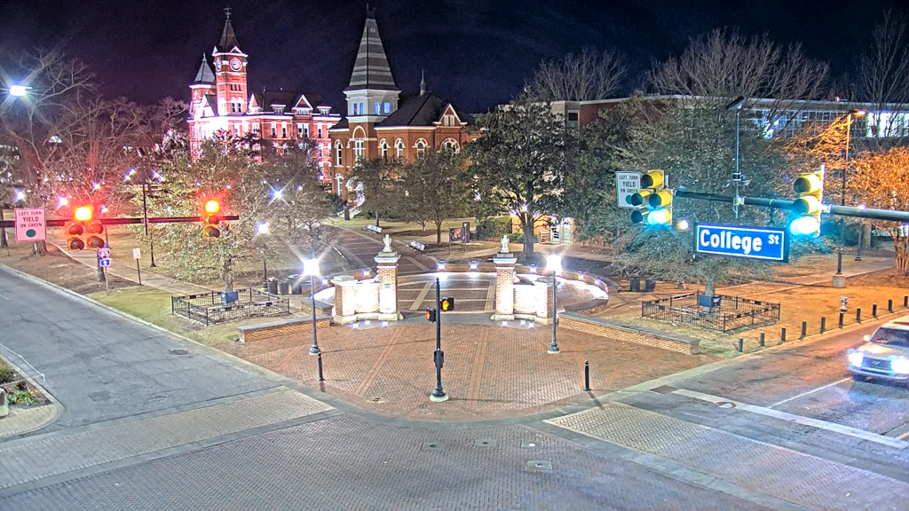 Live Cam from Toomer’s Corner Auburn University Alabama Live Beach Cam