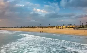 bigs Beach View from Seal Beach Pier California 90695654 Large e1490244508558 1000x580 1