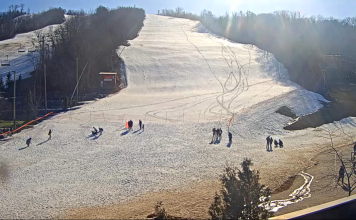 Blue Mountain Resort Live Cam - Ontario, Canada