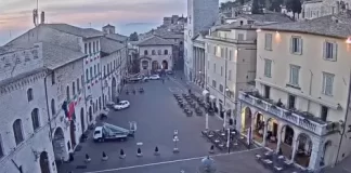 Piazza Del Comune In Assisi Live Webcam New In Italy