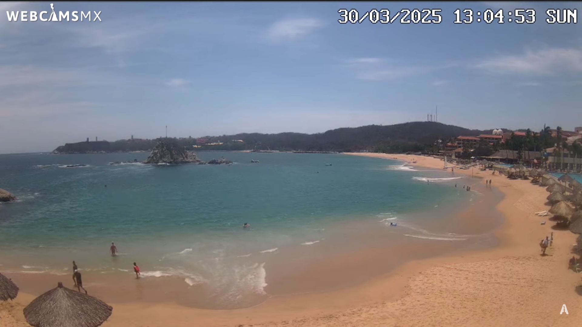 Bahia de Tangolunda Live Webcam – Huatulco, Oaxaca