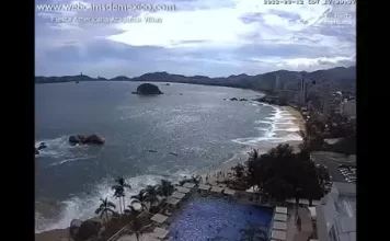 Playa Condesa | Acapulco, Mexico
