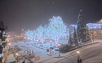 Village Of Lights Leavenworth, Washington Live Street Camera