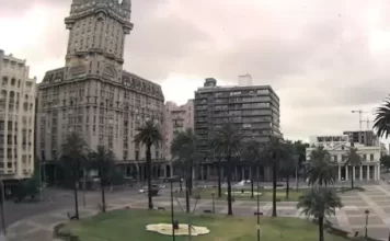 New Montevideo, Uruguay Plaza Independencia Live Webcam