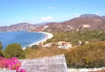 Playa La Ropa | Guerrero, Mexico