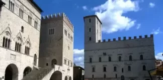 Todi Italy Piazza Del Popolo New Live Stream Webcam