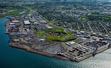 Kleppsbakki Harbour Live Webcam In Iceland