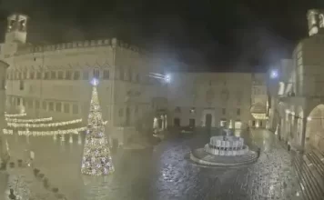 New Piazza Iv Novembre Live Stream Webcam Perugia, Italy