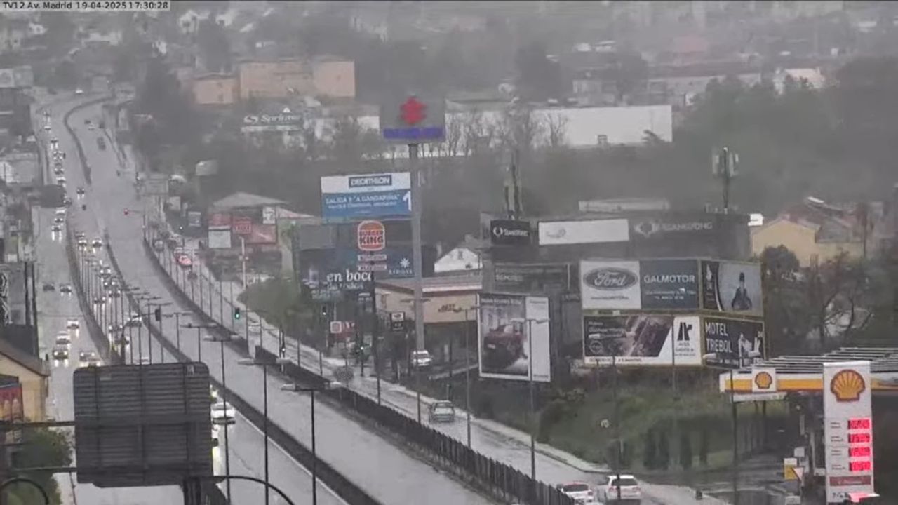 Avenida de Madrid Traffic Live Webcam, Vigo, Pontevedra