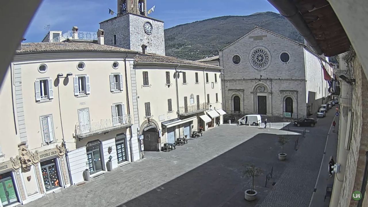 Piazza Della Libertà Live Webcam – Tolentino, Italy