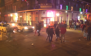 Bourbon Street Live Cam - Hd Video - New Orleans, Louisiana