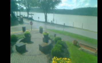 Augusta, Kentucky Ohio River Ferry Live Cam