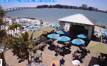 Shephard's Beach Resort Live Webcam - Clearwater Beach