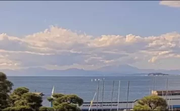 Enoshima & Mt Fuji Beach Live Cam New In Japan