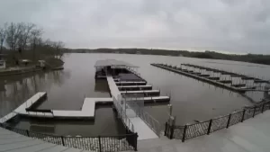 Lake Ozark, Missouri Live Webcam New Paradise Parasail