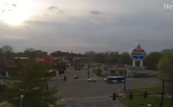 World Largest Amoco Sign Live Webcam New In St Louis, Missouri