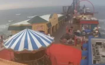 Galveston, Texas Historic Pleasure Pier Live Webcam New