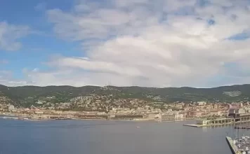 New La Lanterna Di Trieste Light Lighthouse Live Webcam