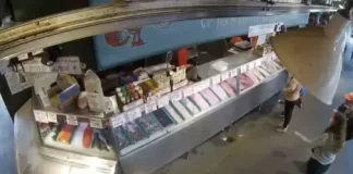 Pike Place Fish Market Live Webcam Seattle, Washington New