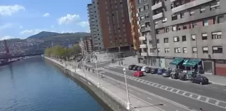 Puente De Deusto Live Webcam New Bilbao, Spain