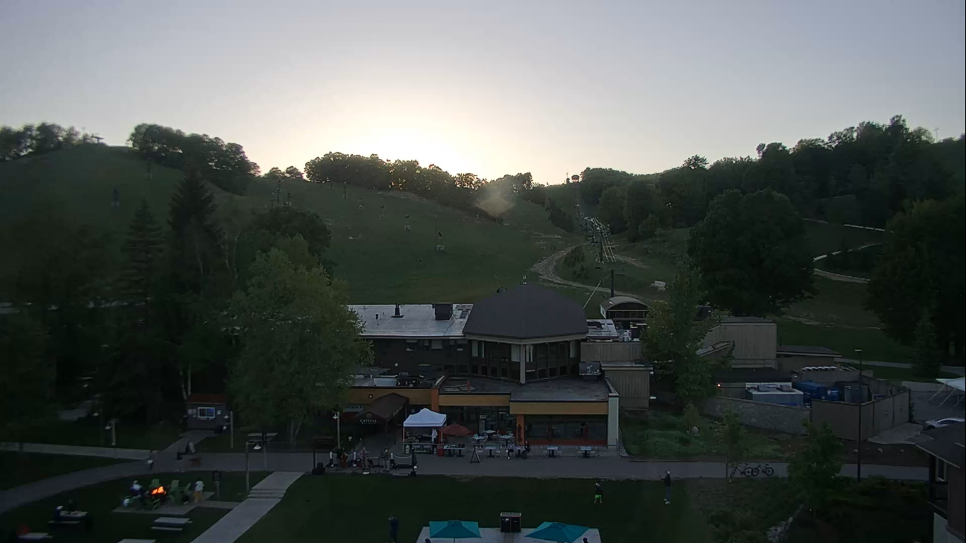 Crystal Mountain Live Webcam – Enumclaw, Washington