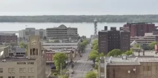 Erie, Pennsylvania Live Webcam New Renaissance Centre