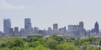 Milwaukee, Wisconsin Live City Skyline Webcam