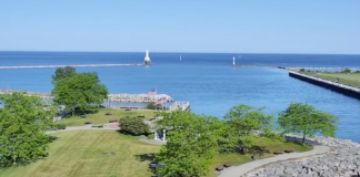 Live Port Washington, Wisconsin Webcam