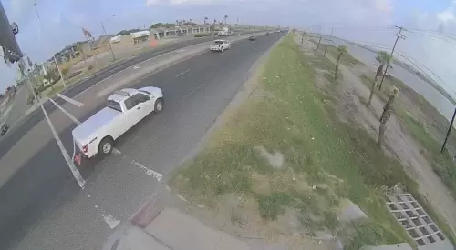 Corpus Christi, Texas Live Traffic Cam, Park Rd 22/Aquarius St.