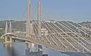 Live Tilikum Crossing Bridge Webcam Portland, Oregon New