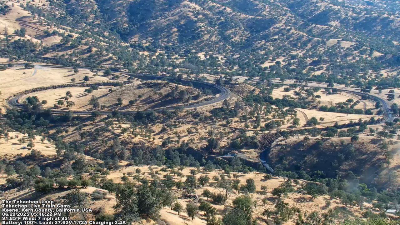 Tehachapi Loop Live Webcam – California, USA Video