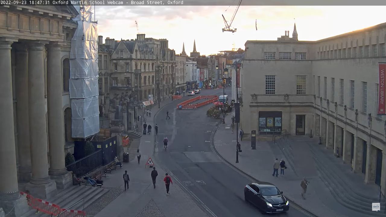 Oxford Martin School Live Webcam England Broad Street