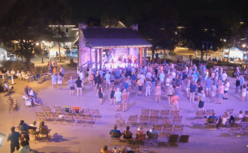 Brownwood Paddock Square Live Webcam The Villages, Fl Video