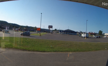 Munising, Michigan | Family Fare Supermarket | Live Webcam