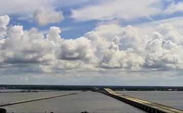 Live Gulfport, Mississippi Webcam - Gulf Of Mexico