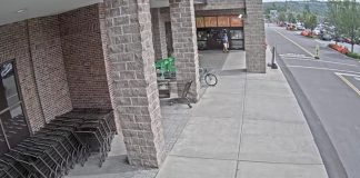 Wegmans Ithaca Grocery Live Webcam In Ithaca, New York
