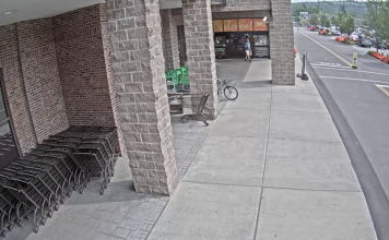 Wegmans Ithaca Grocery Live Webcam In Ithaca, New York
