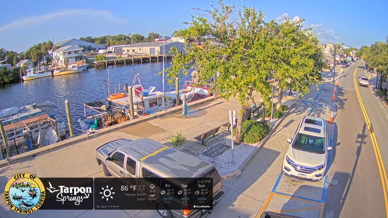 Sponge Docks East Live Webcam new in Tarpon Springs, Florida