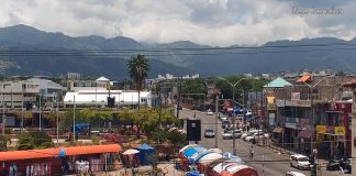 Half Way Tree Neighbourhood Kingston, Jamaica Live Webcam