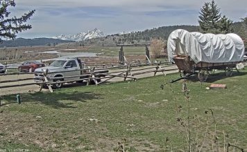 Heart Of Six Ranch Live Webcam - Moran, Wyoming