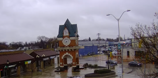 Steinbach Clock Tower Live Webcam - Manitoba, Canada