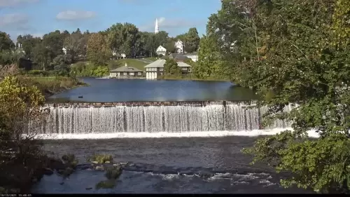 Paradise Pond Spillway Live Webcam – Northampton, MA
