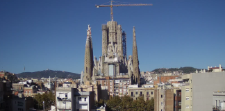 La Sagrada Familia Live Webcam Barcelona, Spain New