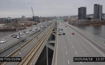 Pont Samuel-de Champlain Bridge Live Webcam