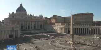 Saint Peter's Square Live Webcam Vatican City, Rome