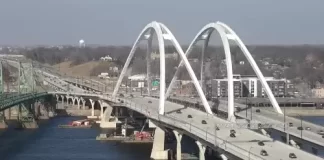 Interstate 74 Bridge Moline, Illinois Webcam
