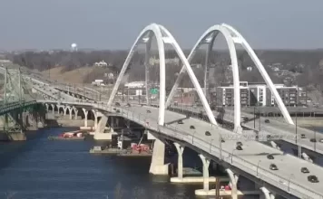 Interstate 74 Bridge Moline, Illinois Webcam