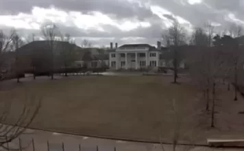 Cater Lawn Live Webcam Auburn University